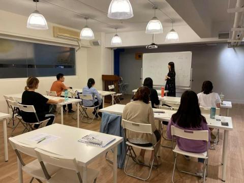 石暄 - 上課情形