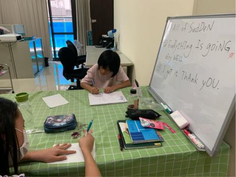 鄭惠慈 Peggy - 1對四英文補救教學