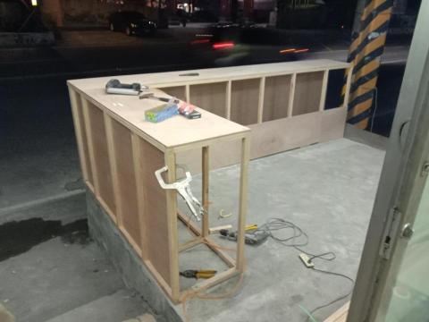 沐城裝潢工程 - 木質吧台施工