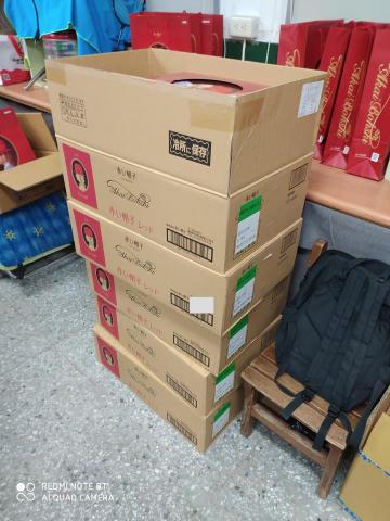 一台車凸歸呆丸 - 喜餅配送