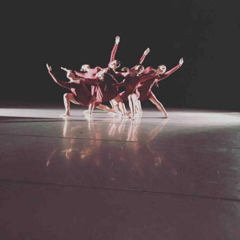 林宜臻 Lin Yi-Chen - 現代舞蹈教學