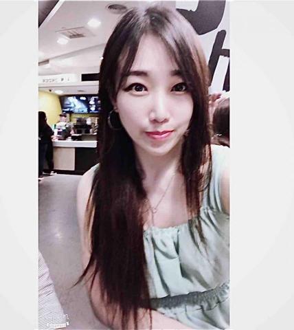 Alice - 提供商業文件翻譯的專家 Alice - 提供商業文件翻譯的專家