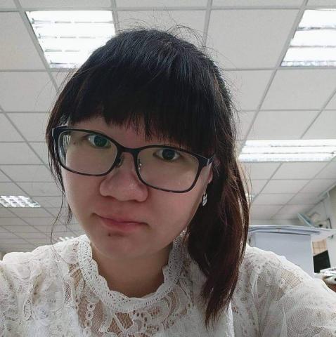 提供高中化學服務的專家鄭秀鈴