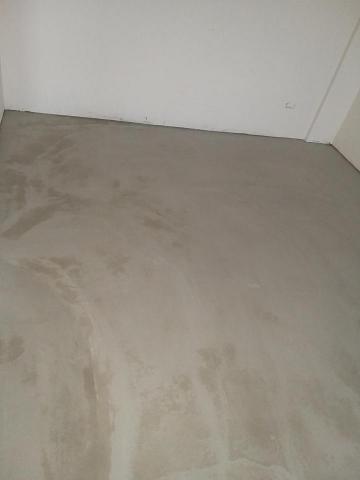 許銘峻 - 地板粉光