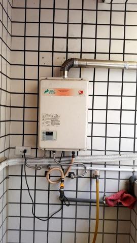耀鷹室內裝潢統包水電工程 - 強制排氣熱水器 耀鷹室內裝潢統包水電工程 - 強制排氣熱水器