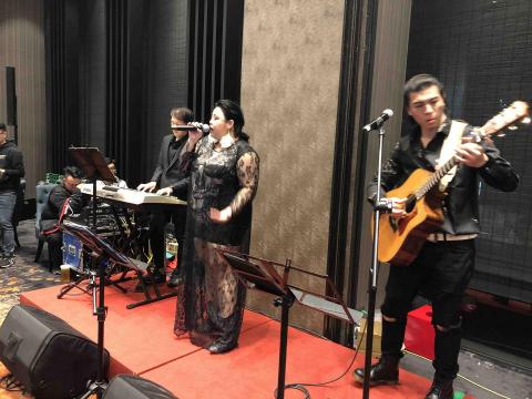 林小A - 尾牙演唱