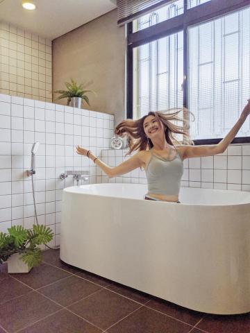 Jeannie Chen - 產品拍攝與行銷文案撰寫