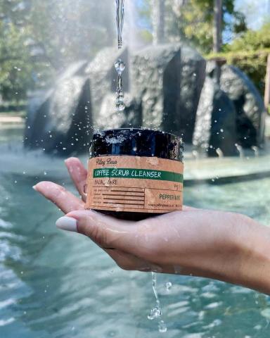 Jeannie Chen - 產品拍攝與行銷文案撰寫