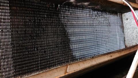 廖佑昇 - 冰水送風機保養