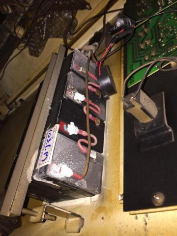 洪聚消防機電工程 - 受信總機預備電池故障更新 洪聚消防機電工程 - 受信總機預備電池故障更新