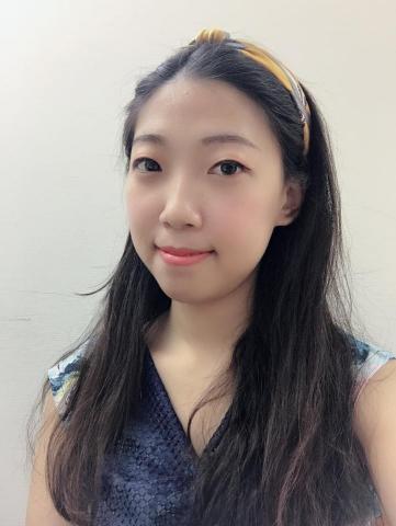 提供翻譯社期刊服務的專家Alisha