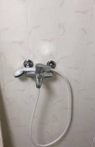 承鑫水電冷氣工程行 - 蓮蓬頭安裝