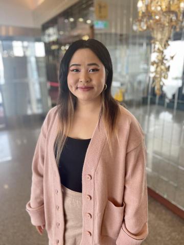 提供翻译i服務的專家Colleen Yang