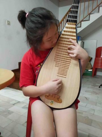 郭安琪 琵琶（三重區/無到府服務） - 琵琶家教