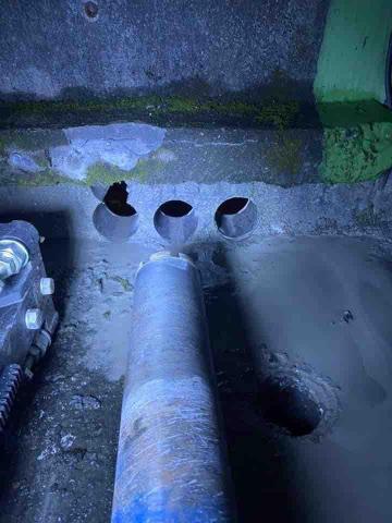 吉力工程行 - 大樓排水系統不佳，重新洗排水孔