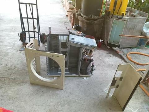 陳育新 - 拆機回來保養維修解體處理