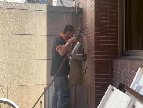 陳育新 - 銅管延長，室外機散熱不良改善