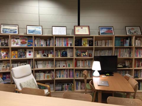 筑波日本語 - 上課教室日本書海環抱