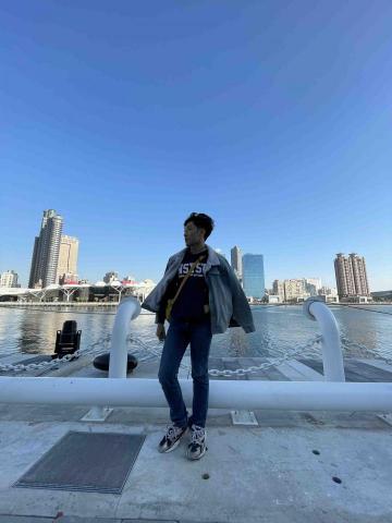 陳奕宏 - 我最愛在空閒時間出門透透氣
#高雄流行音樂中心