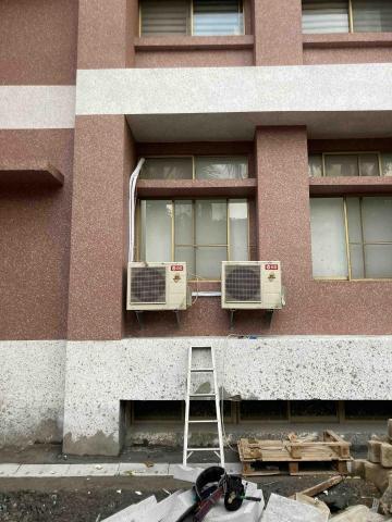 鋐源冷氣工程行 - 外牆重新粉刷,外機恢復原位 鋐源冷氣工程行 - 外牆重新粉刷,外機恢復原位