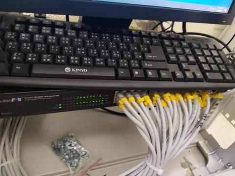 超高清資訊 - NVR poe交換機