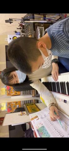 玖樂音樂藝術工作室-豐原教室(請直接填寫課程表單/加LINE -  玖樂音樂藝術工作室-豐原教室(請直接填寫課程表單/加LINE -