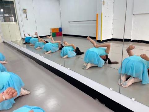 金星舞蹈團/陳筑鈞 - 舞蹈專業教學訓練