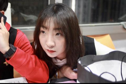 孟軒 - 此為擔任補習班高中部助理導師時的工作照片