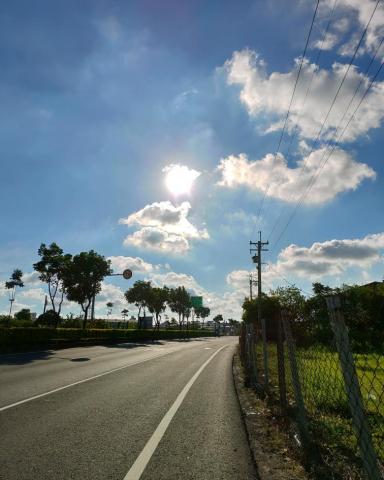 吳小姐 - 放些神清氣爽的照片