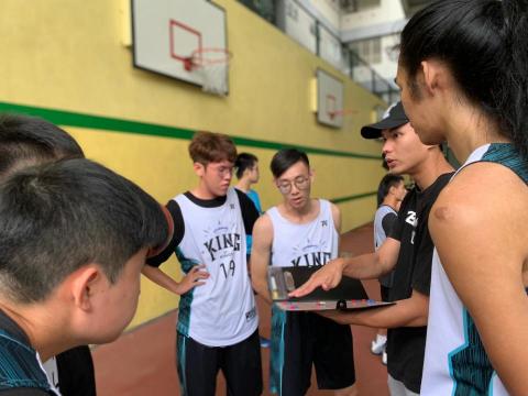 KOK(King of Kings 籃球教學團隊) - KOK球隊
福和國中 邀請賽 KOK(King of Kings 籃球教學團隊) - KOK球隊
福和國中 邀請賽