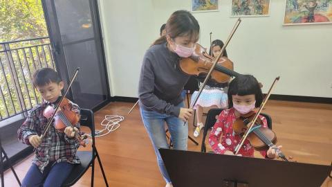 Julie老師音樂工作室 - 小提琴團體班