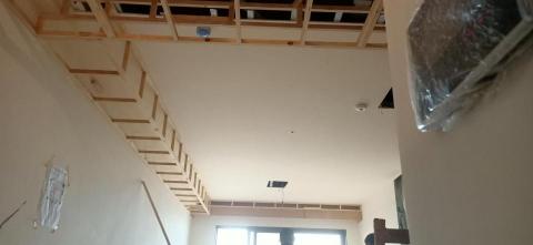 立山建材行 - 天花板