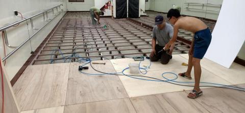 立山建材行 - 地板施工