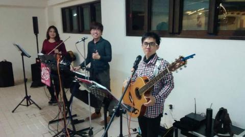 PLUS.PLUS樂團  line:r********* - 飯店聯歡晚會