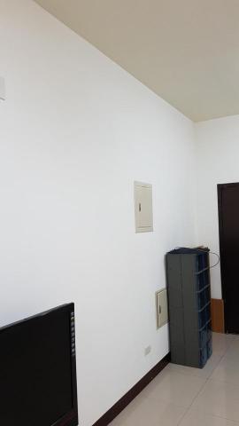 耀鷹室內裝潢統包水電工程 - 油漆工程 耀鷹室內裝潢統包水電工程 - 油漆工程