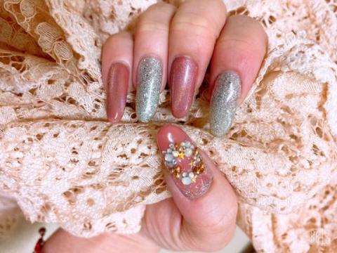 指愛妳精緻美甲美睫 - 