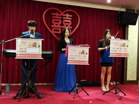 簡單老師 - 婚禮尾牙表演