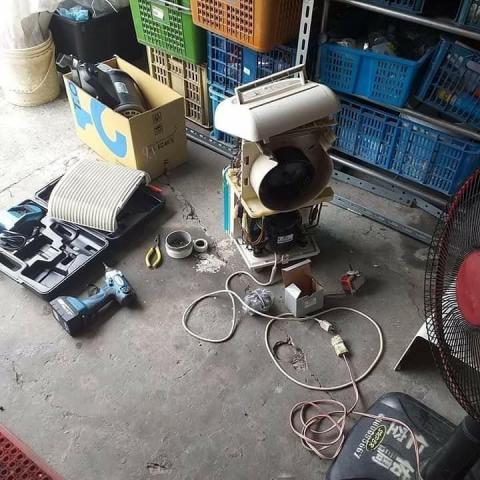 陳育新 - 除濕機修理