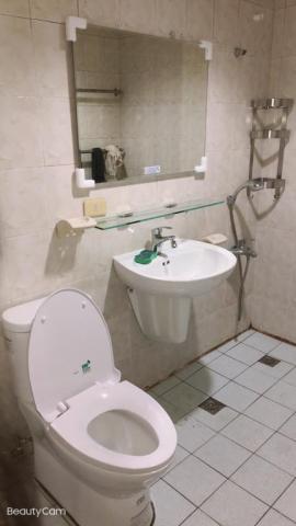 鴻達水電工程 - 馬桶套組安裝 鴻達水電工程 - 馬桶套組安裝