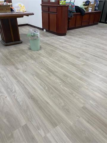 黃先生 -  黃先生 -