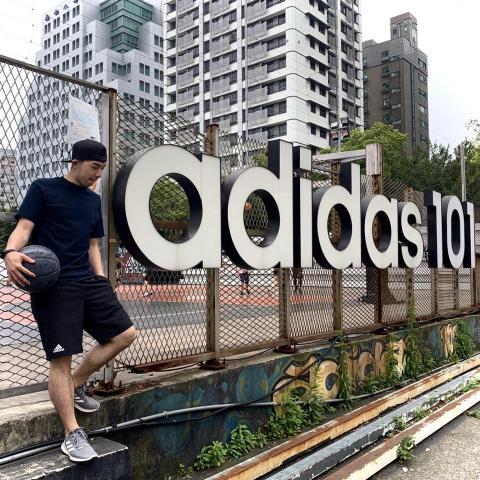 提供spalding籃球服務的專家凃彥徵 Elson Tu