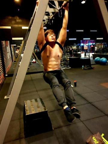 陳大楓 - 腹肌訓練