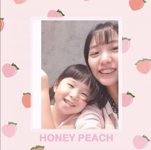 莊浥岫 - 伴讀幼兒、同時照顧三兄妹的經驗，此為與六歲大姐的合照。