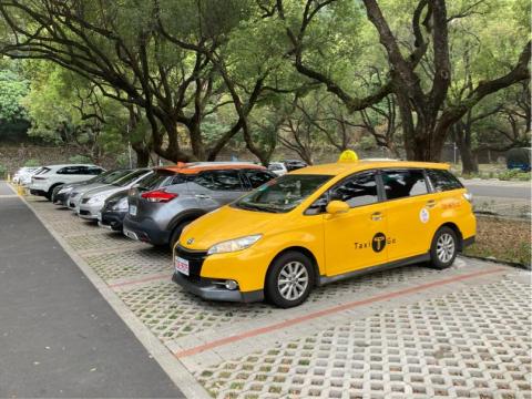 詹森森 - 包車旅遊至山地門