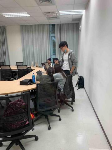 溫建泓 - 教導如何寫程式時