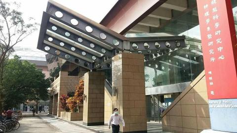 偉晨油漆、矽利康工程 - 