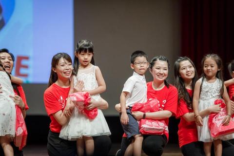 小夫妻婚攝 - 三之三幼兒園畢業典禮
活動攝影 小夫妻婚攝 - 三之三幼兒園畢業典禮
活動攝影