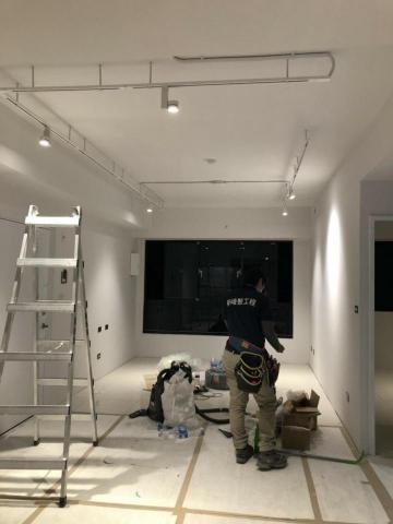 新峰聚工程-電線抽換-燈具安裝-統包工程 - 軌道燈安裝 新峰聚工程-電線抽換-燈具安裝-統包工程 - 軌道燈安裝