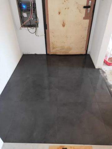 鴻展土木工程行 - 玄關打底貼磚60*60