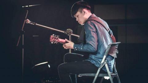 金大為 - 相關演出參考：
孫燕姿－遇見FingerstyleGuitarCover
https://www.youtube.com/watch?v=rYUDGf4a-As
長庚大學琴韻獎－決賽演奏組第五組－潮汐（亞軍）
https://www.youtube.com/watch?v=RCfeQNQw0-4
十九屆赤弦獎初賽－大專演奏組第一組－沐春陽
https://www.youtube.com/watch